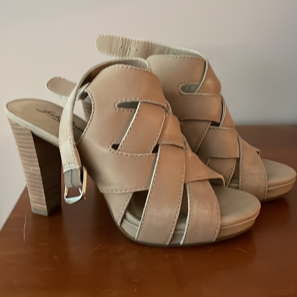 Lucky Brand sandals